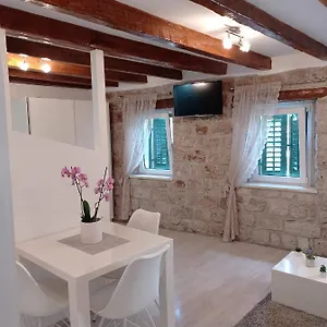 Makala , Trogir Croatia