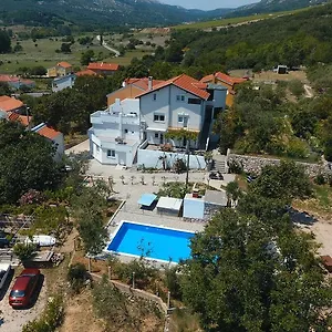 apartmani-mihaela-ii.primorje-gorskikotar.com/
