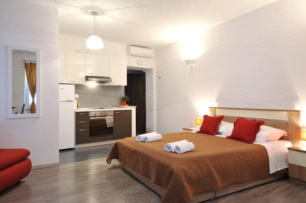 Rooms & Apartments 72 Zadar
